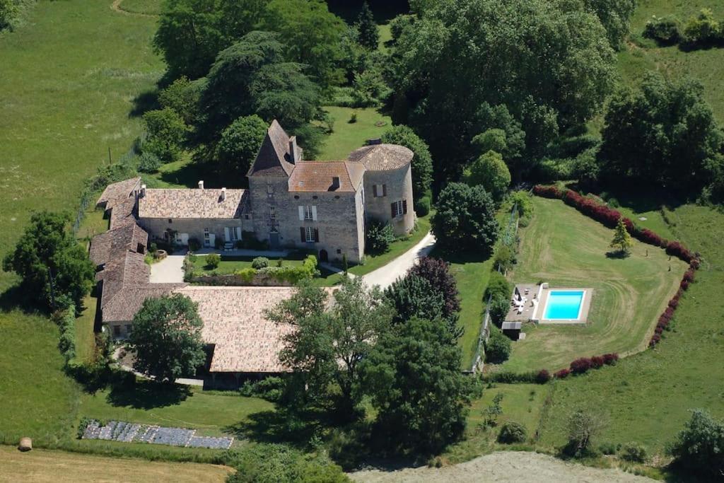 Chateau Barayre - Beautiful 12Th Century Castle With Pool And Large Garden Laussou Экстерьер фото